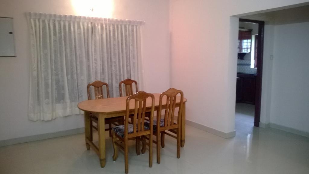Indeevaram Apartments Kovalam Pokoj fotografie